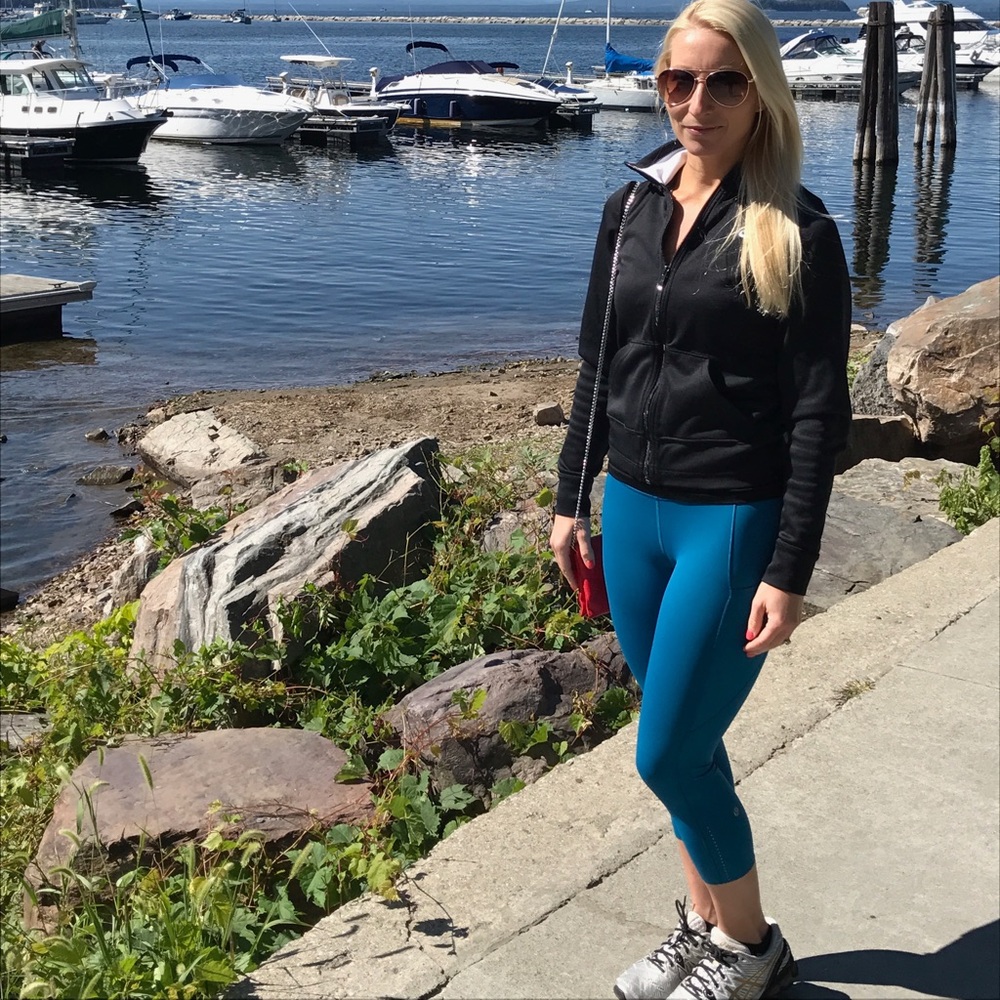 Lululemon crop tights size 4 teal